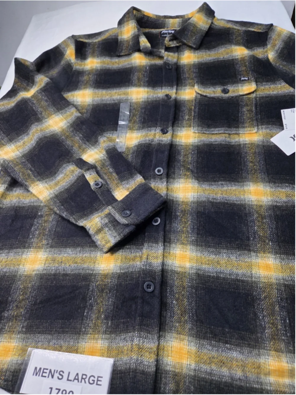 Hurley Portland Heavyweight Flannel Men’s Large Black Yellow Plaid New NWT #1790